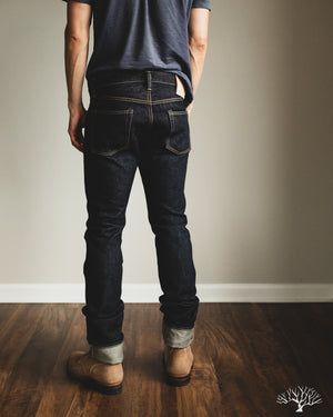 Iron Heart IH-555S-21 - 21oz Indigo Selvedge Super-Slim Denim