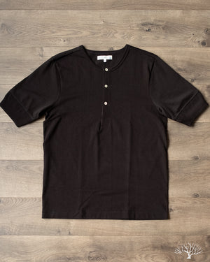 Merz b. Schwanen 207 Short Sleeve Henley - Deep Black