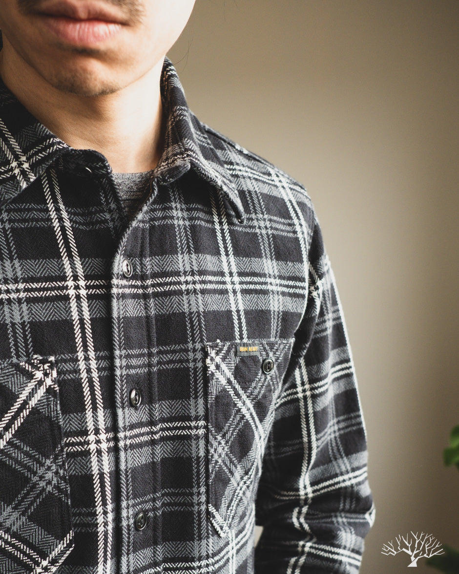 国産】 【値下げしました！】HERRINGBONE CHECK SHIRT シャツ